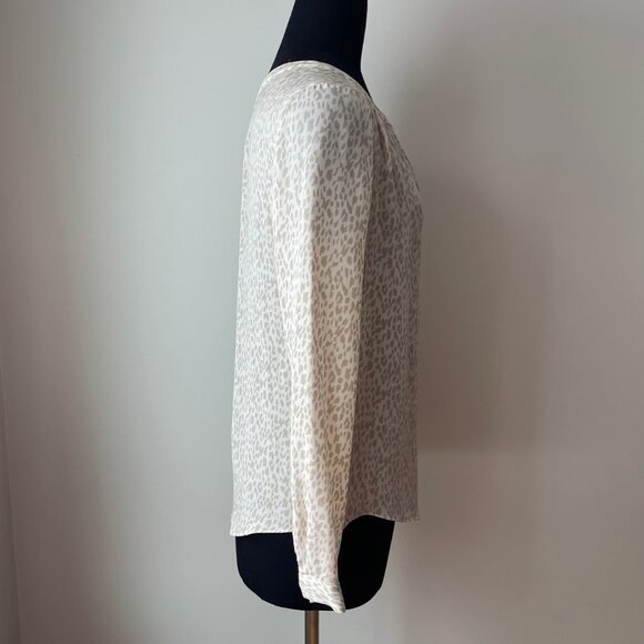 Aritzia Silk Leopard Print Silk Blouse - Picture 2 of 15